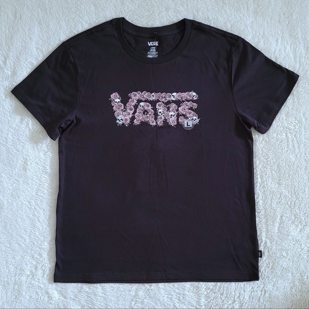 VANS🛹 Skulls💀 and Roses🌹 Graphic Tee👕 - NWT - Picture 8 of 11